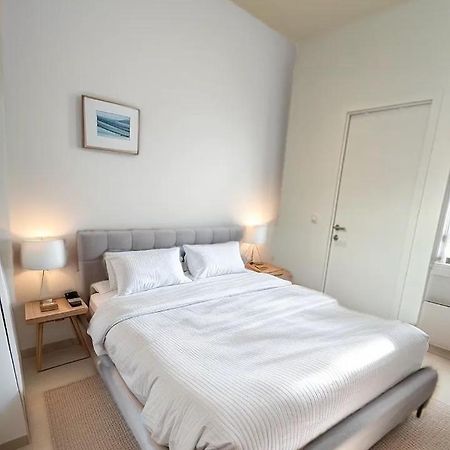 Station 173 B Bruxelles-Charleroi-Airport Appartement Buitenkant foto